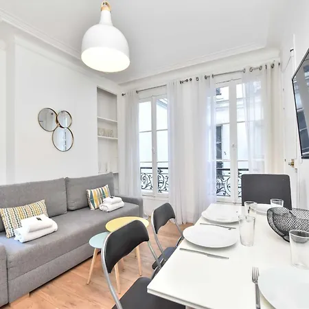 דירה Charming 1br 4p - Louvre Museum פריז